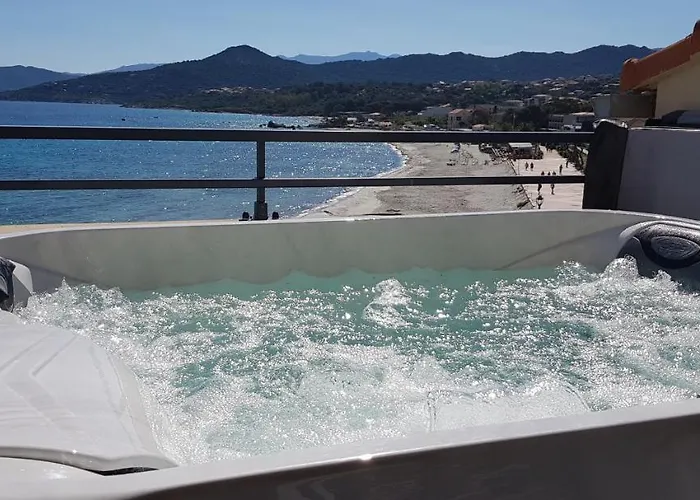 Apartmán L'ambre LʼÎle-Rousse